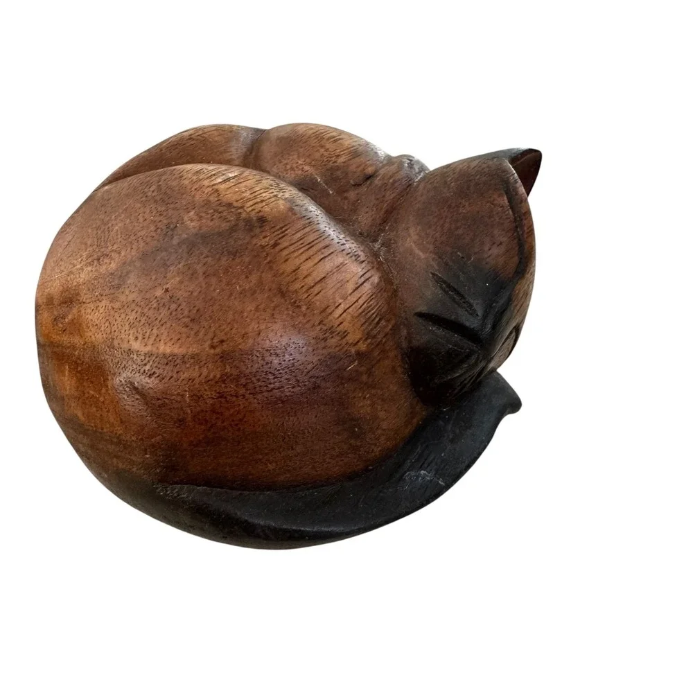 Hand Carved Wood Sleeping Cat Figurine Curled Tuxedo Painted Wooden‎ Folk Art